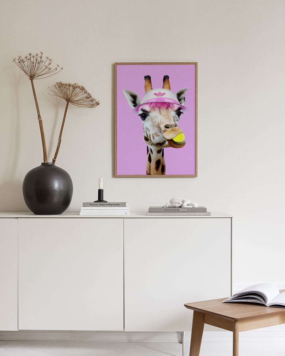 Jonas Loose - Tennis Giraffe Print