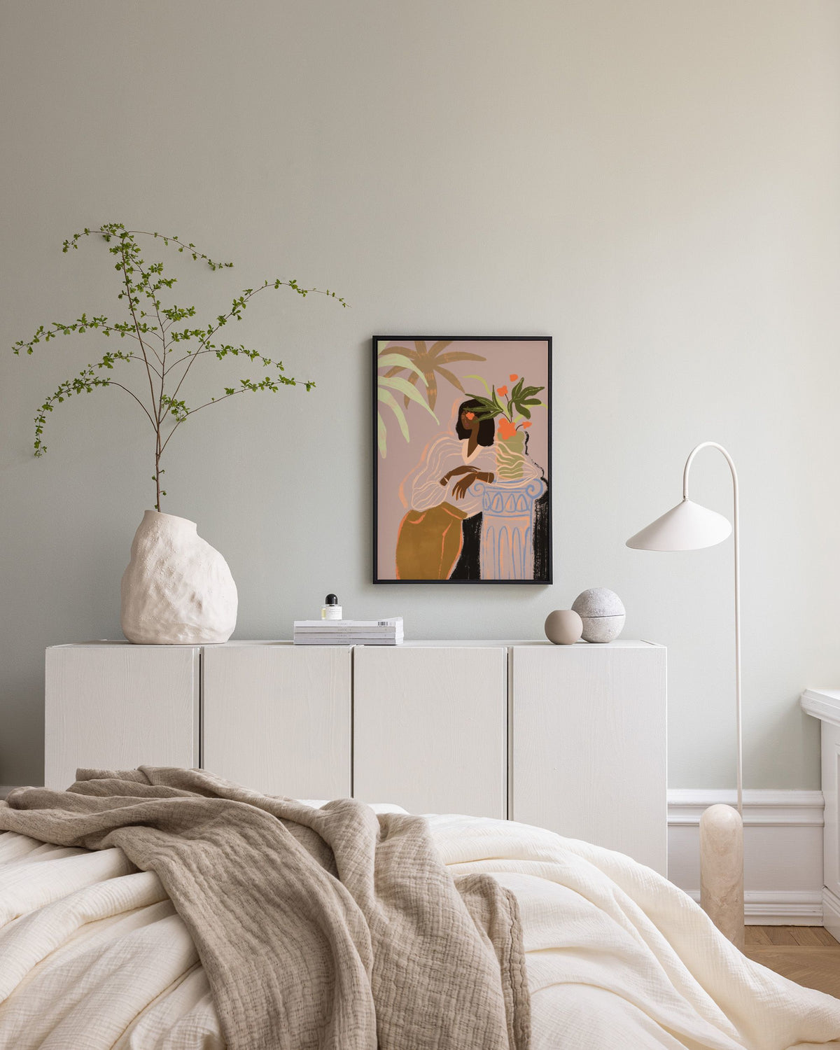 Arty Guava - Lay Hoon - Woman Waiting Canvas print