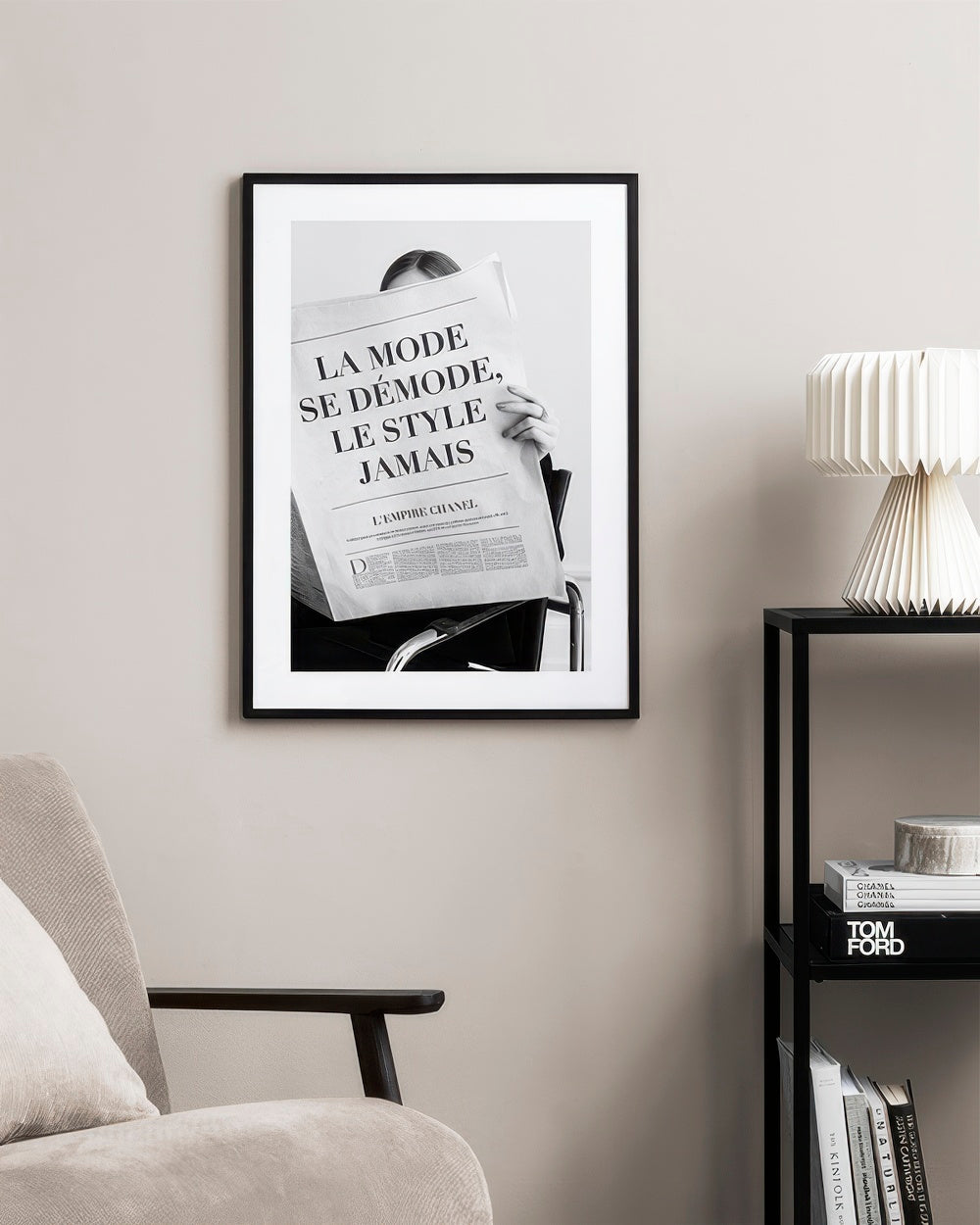 Reading the Paper Print