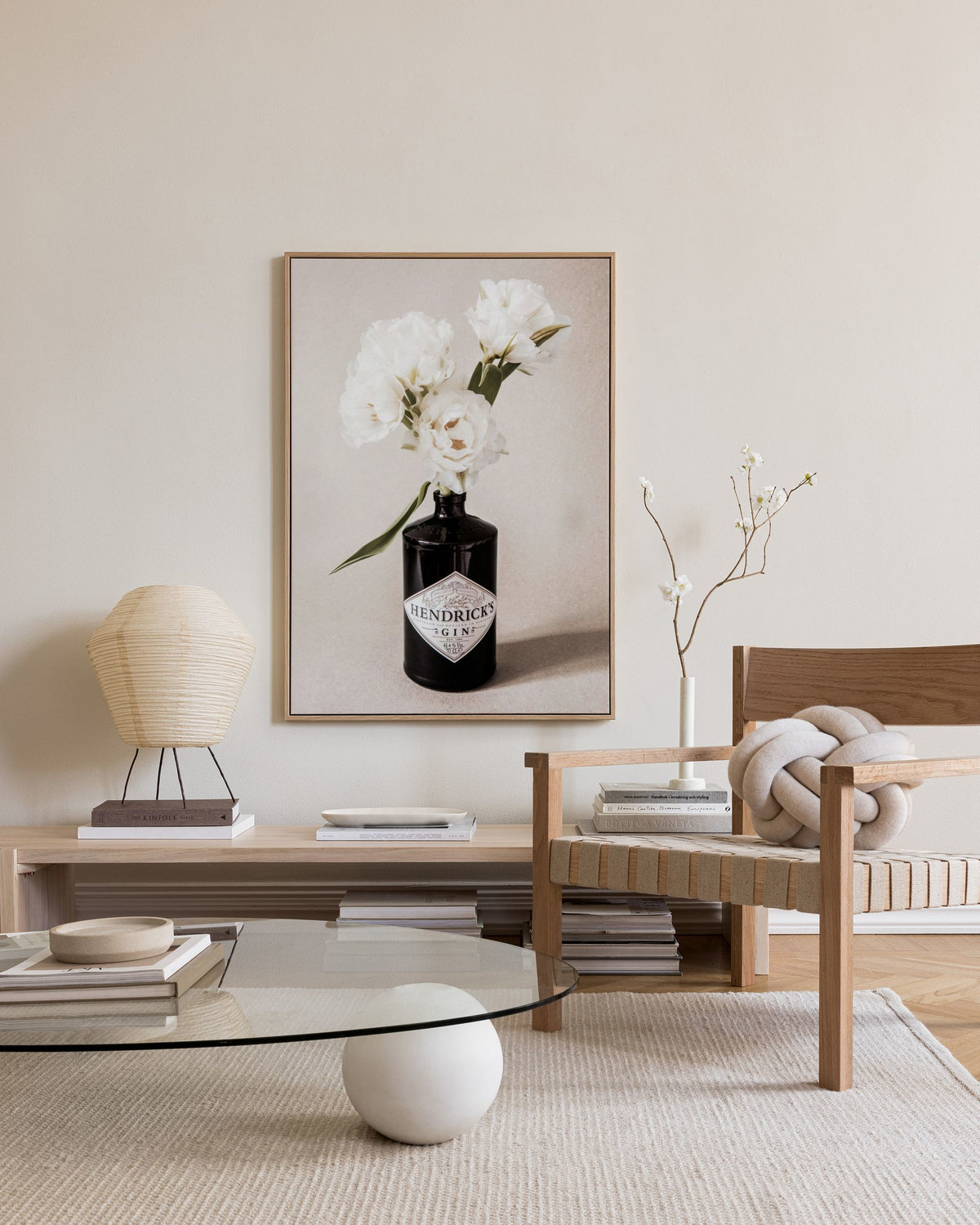 Gin & Roses Canvas print