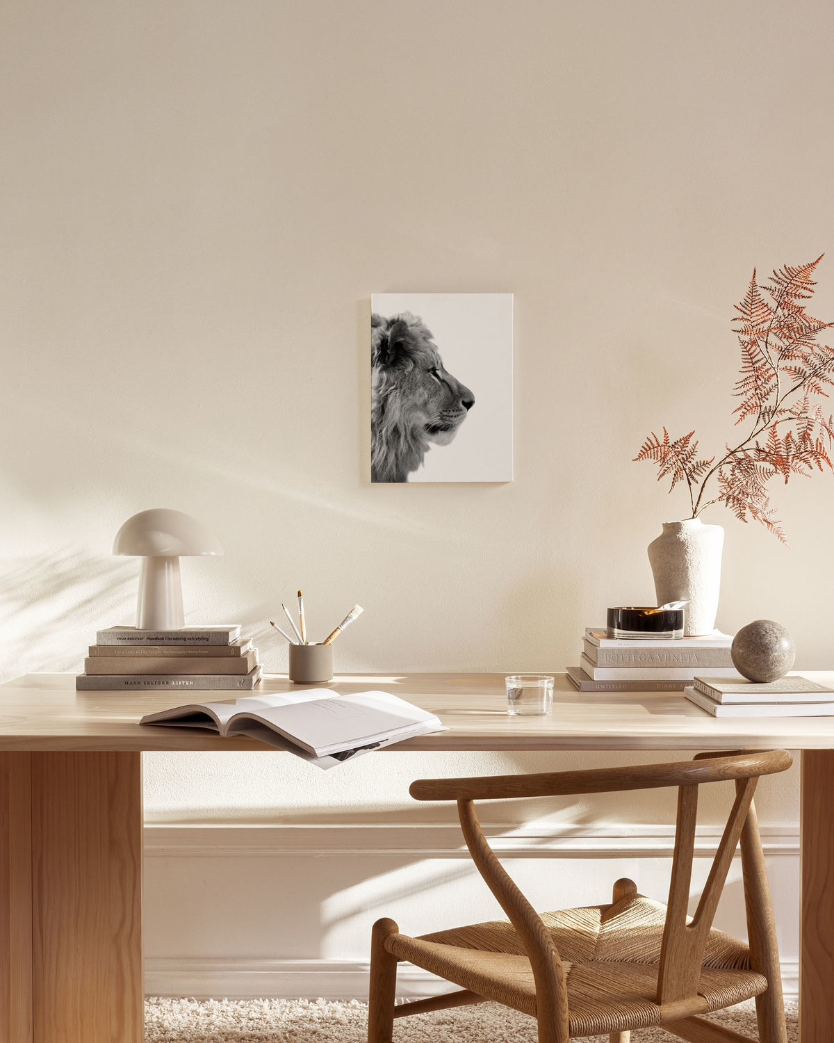 Lion From Side Canvas print