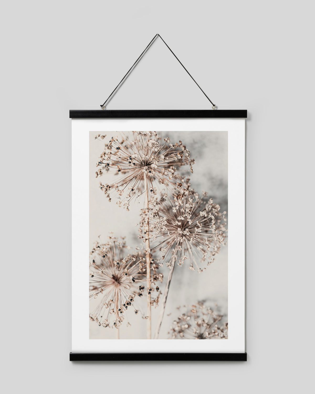 Poster hanger black 51 cm, magnet fastener