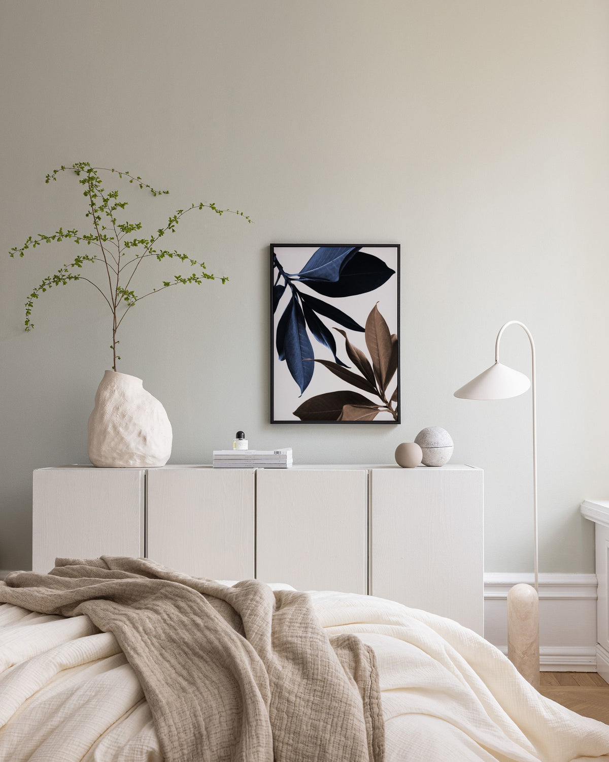 Blue Magnolia No1 Canvas print