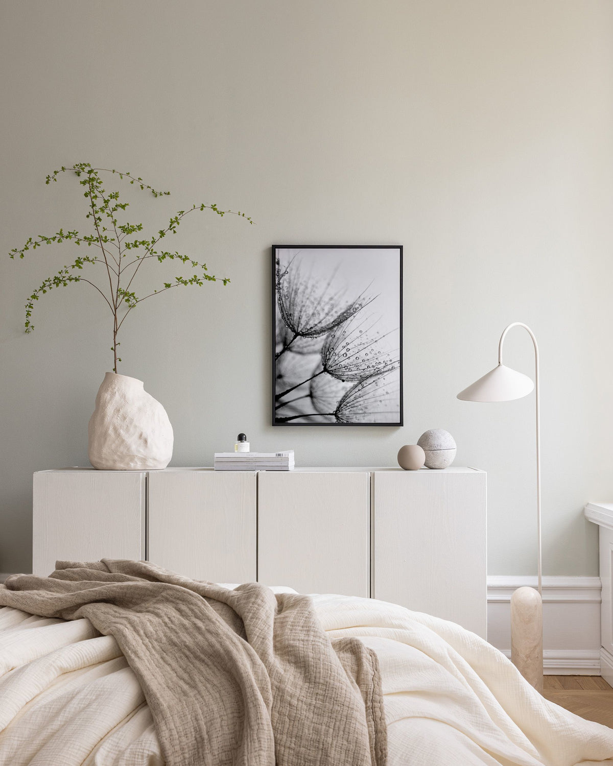 Dandelion Drops Canvas print