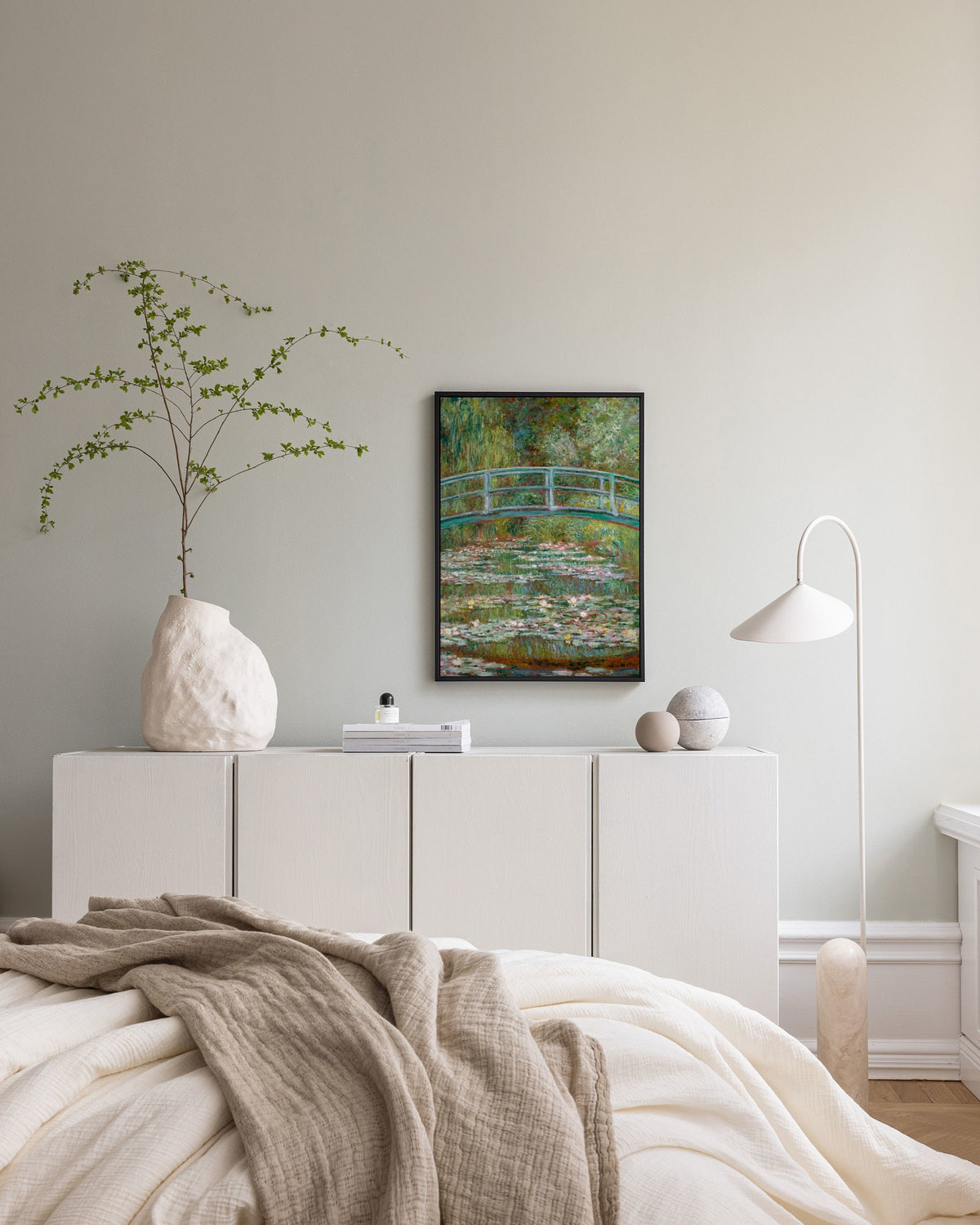 Monet - Bridge over a Pond of Water Lilies Canvas print