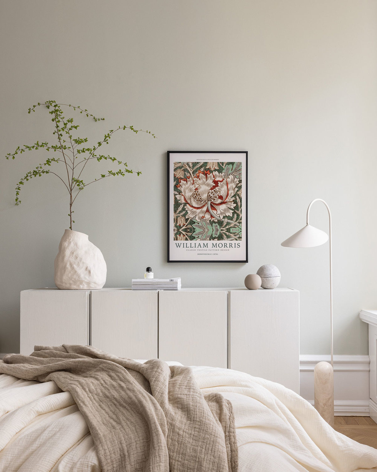 William Morris - Honeysuckle Canvas print