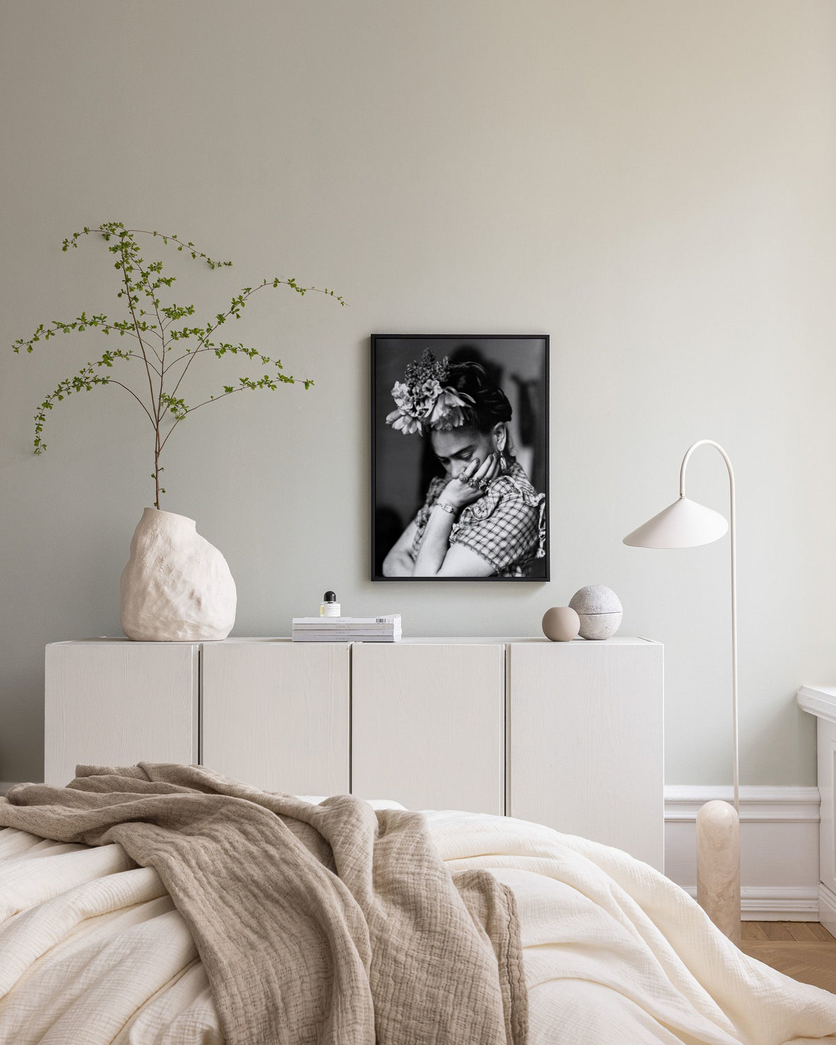 Artist, Frida Kahlo Canvas print
