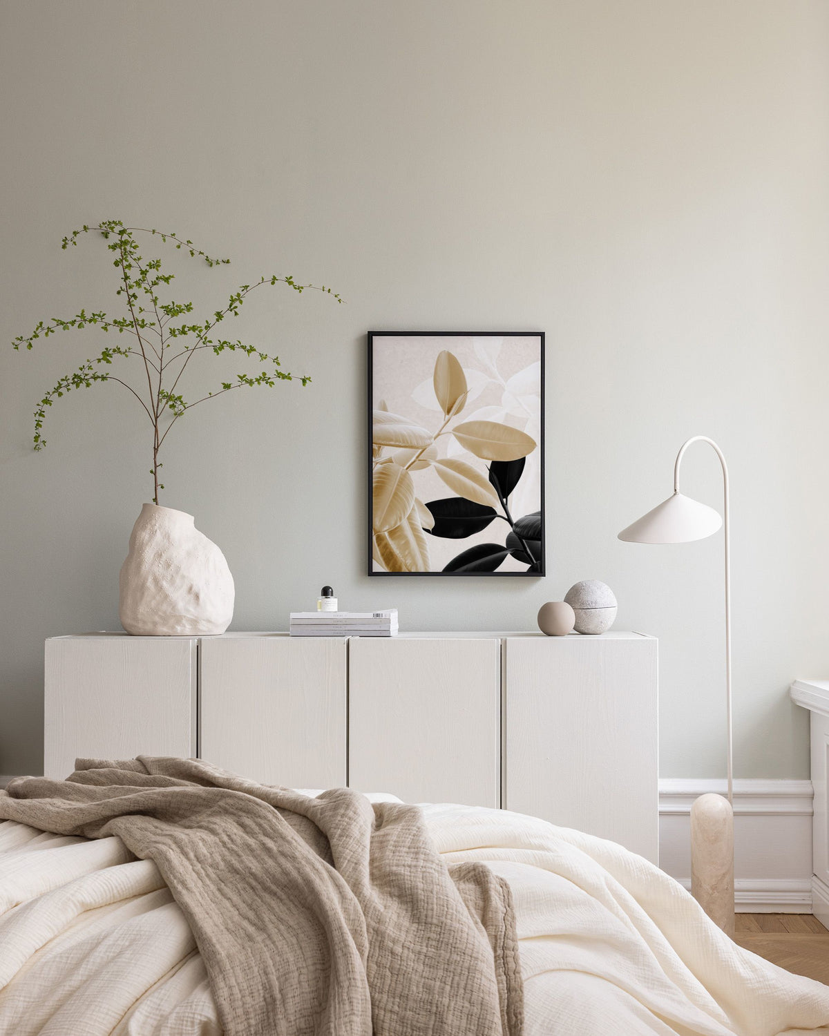 Gold and Black No1 Canvas print