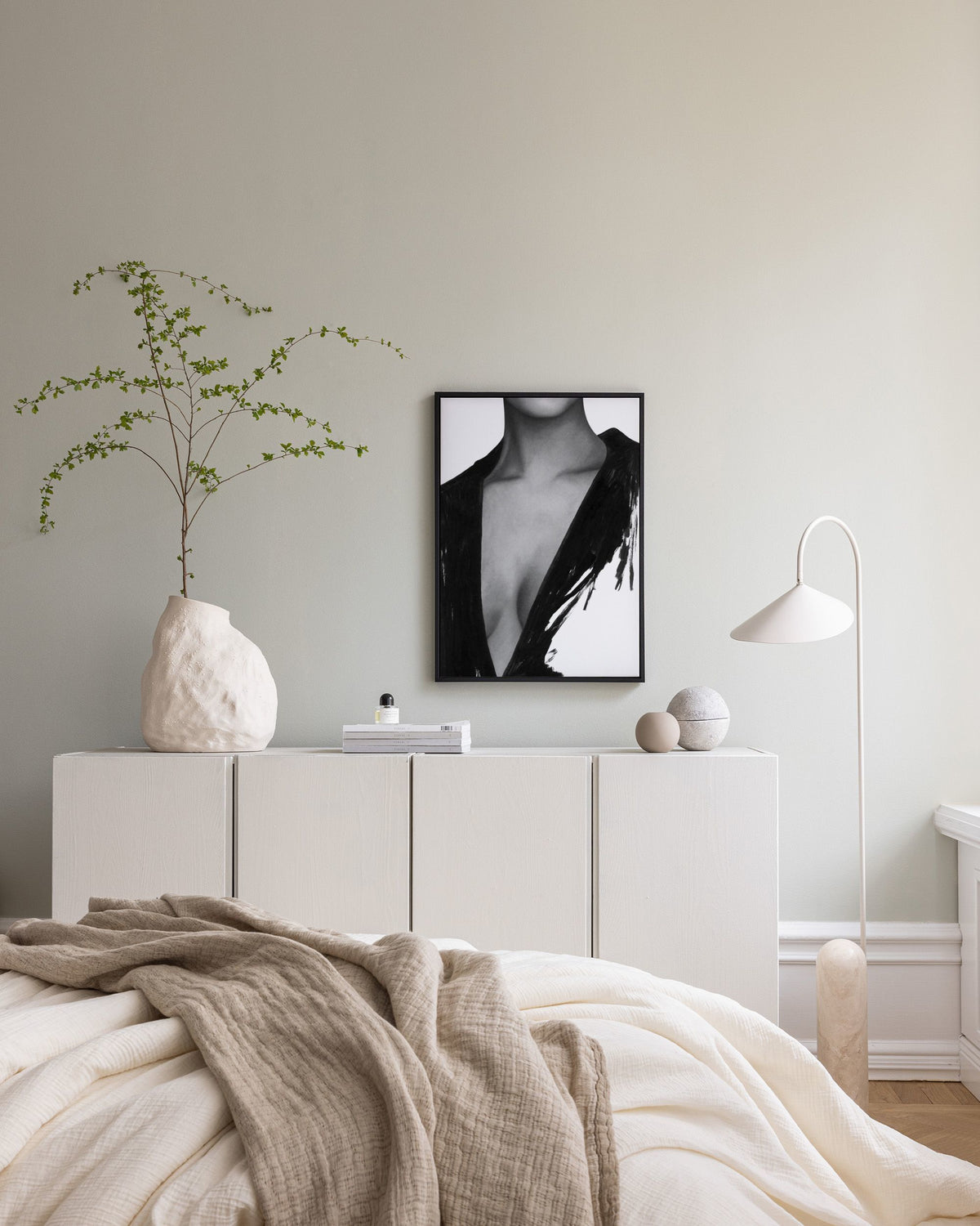 Female Sketch No1 Canvas print