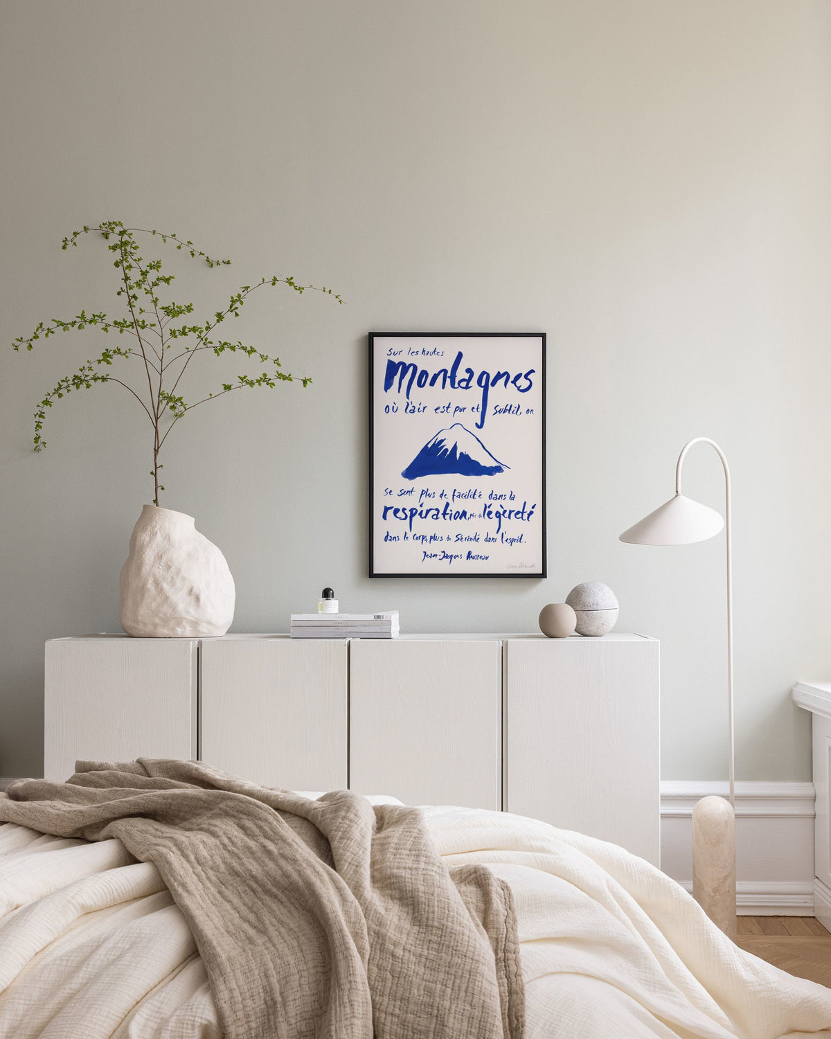 Sissan Richardt - Les Montagnes Canvas print