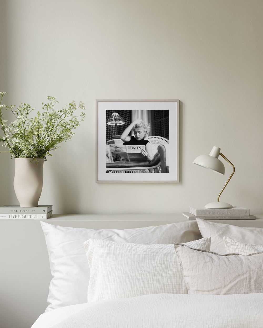 Marilyn Monroe Reading Print
