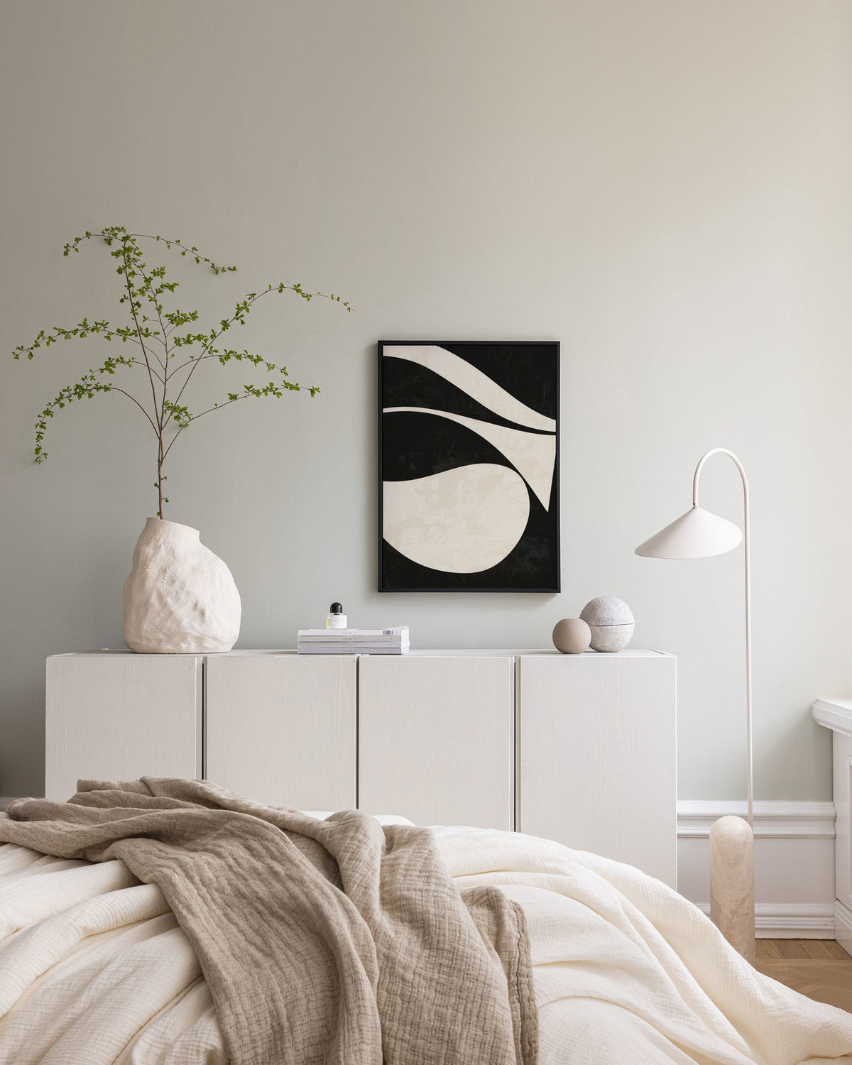Black and Beige Centerpiece No1 Canvas print