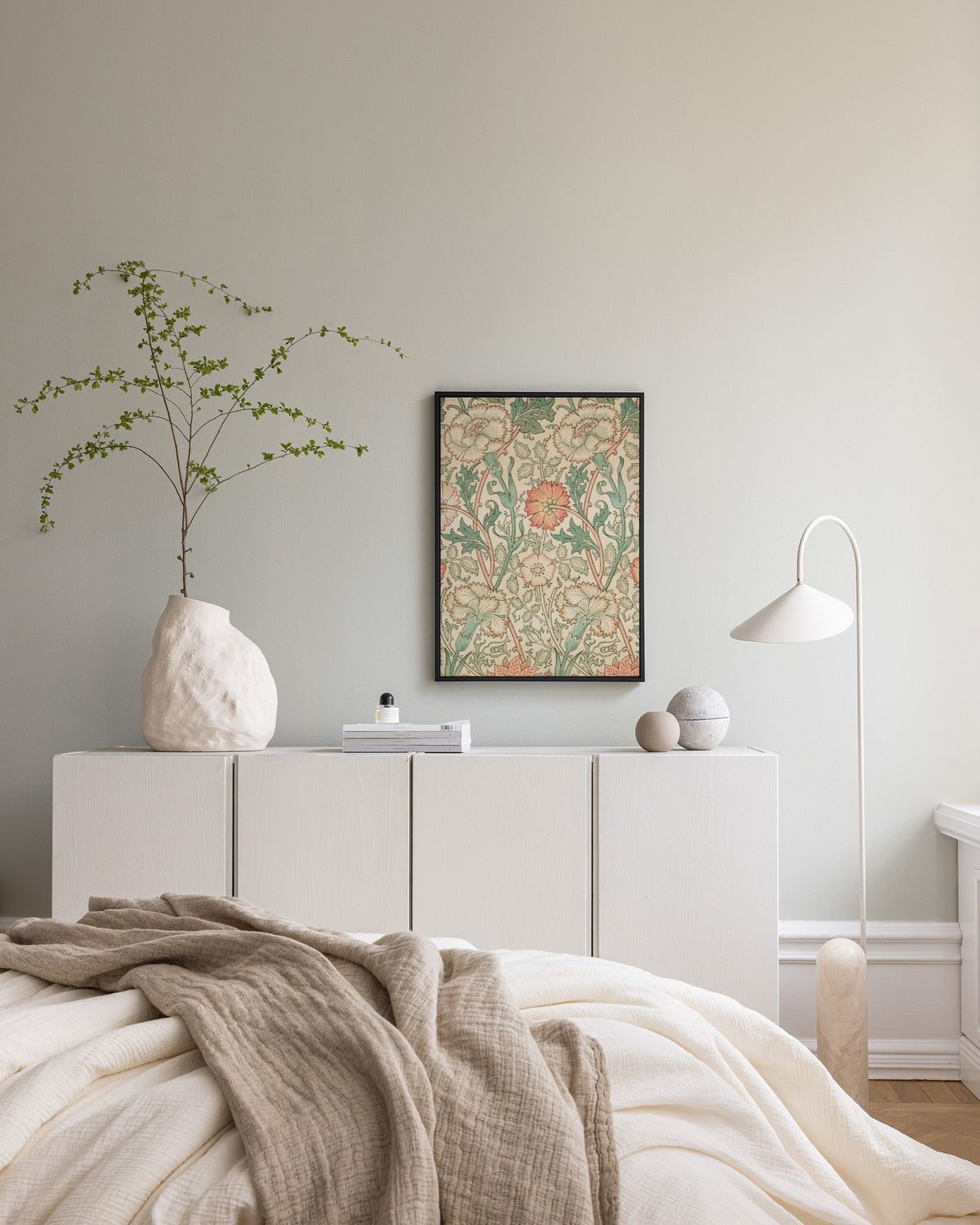 William Morris - Pink and Rose Canvas print