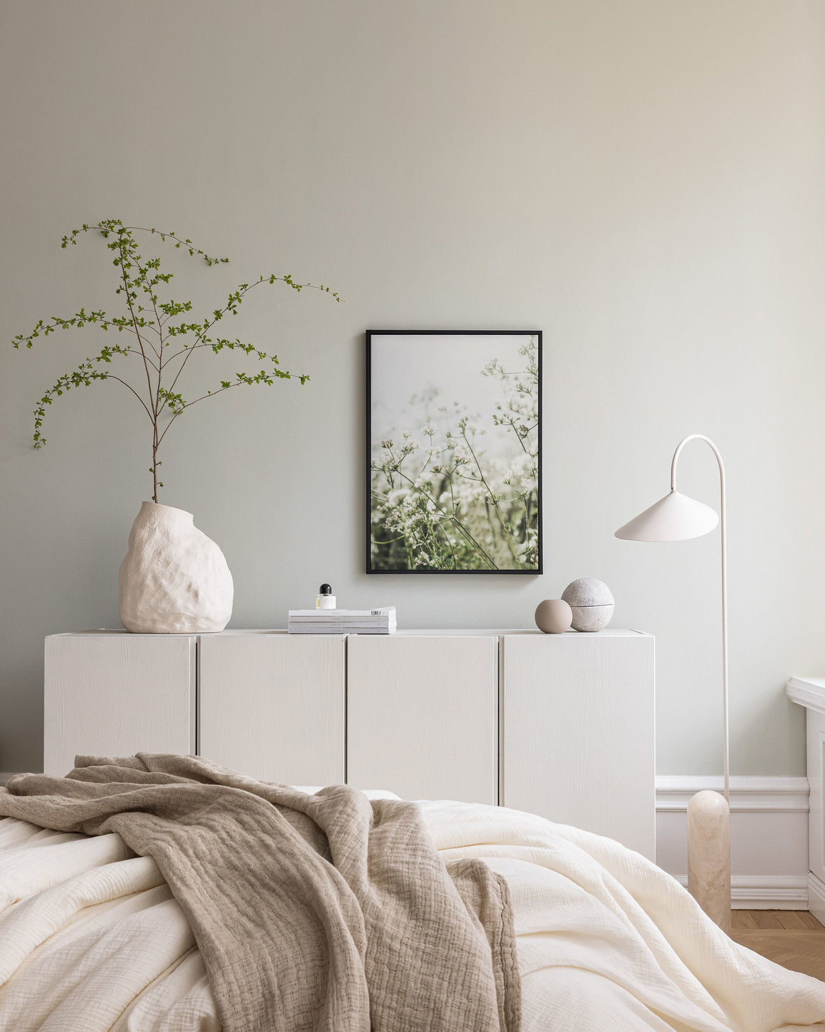 Wild White Flowers Canvas print