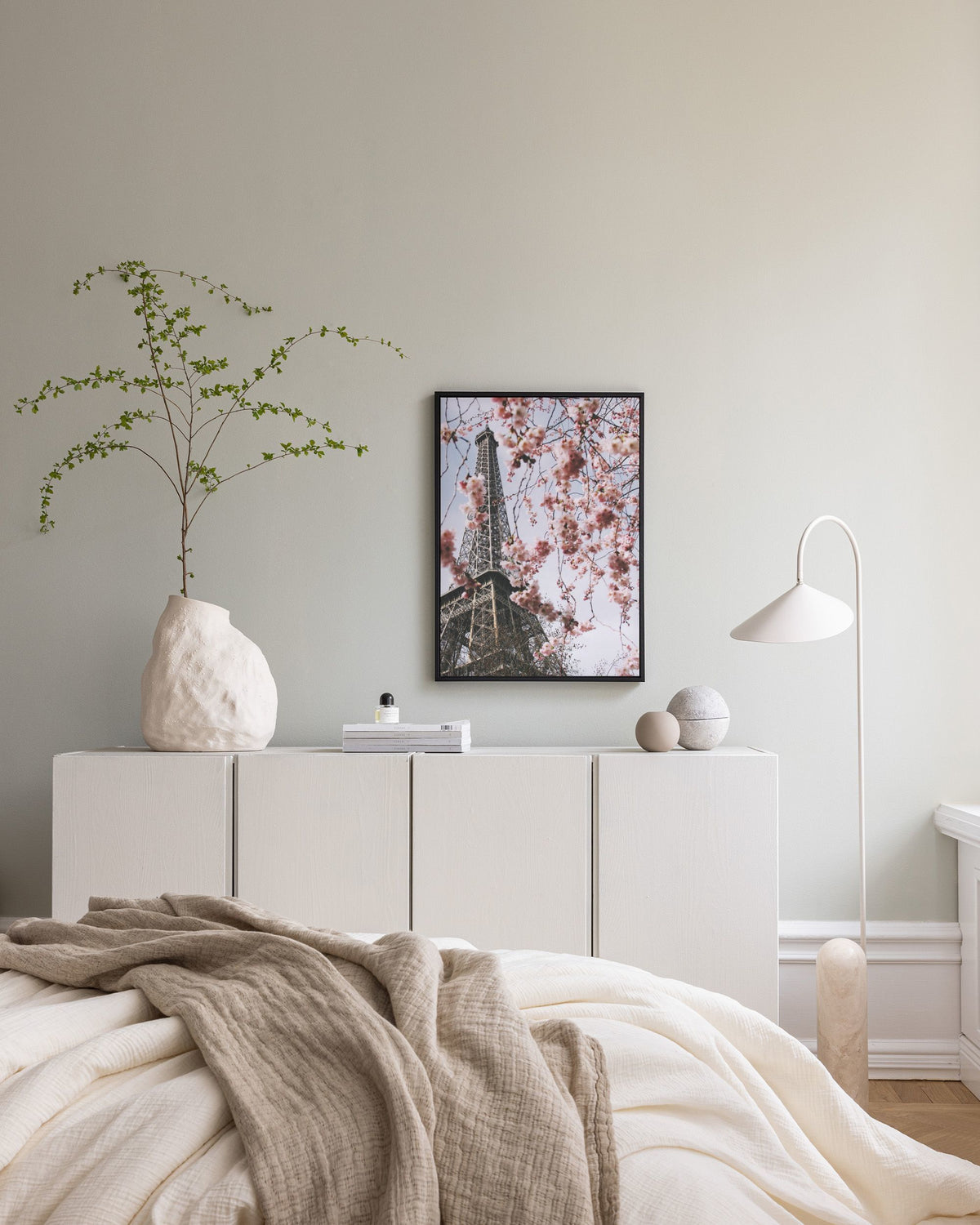 Blooming Paris Canvas print