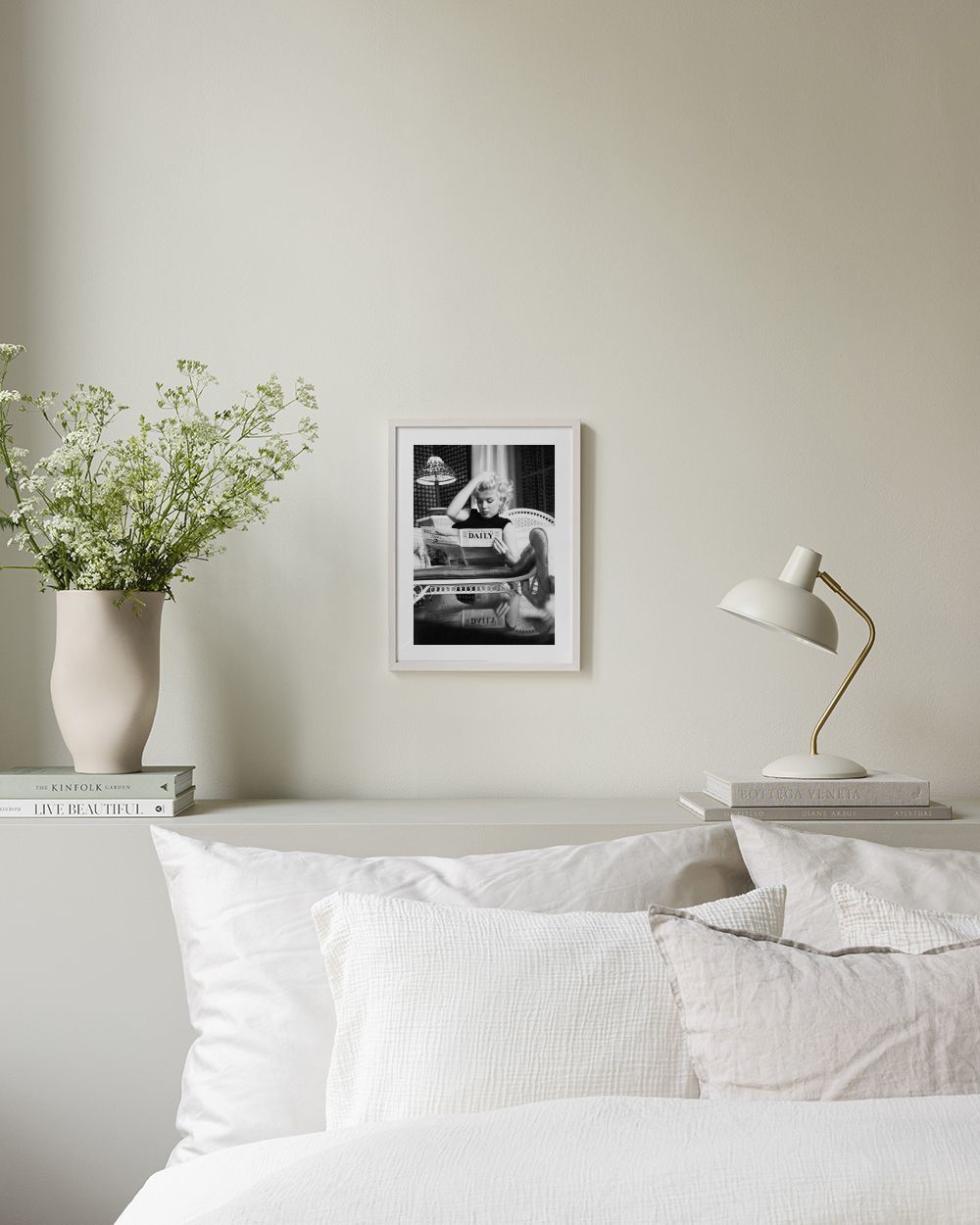 Marilyn Monroe Reading Print