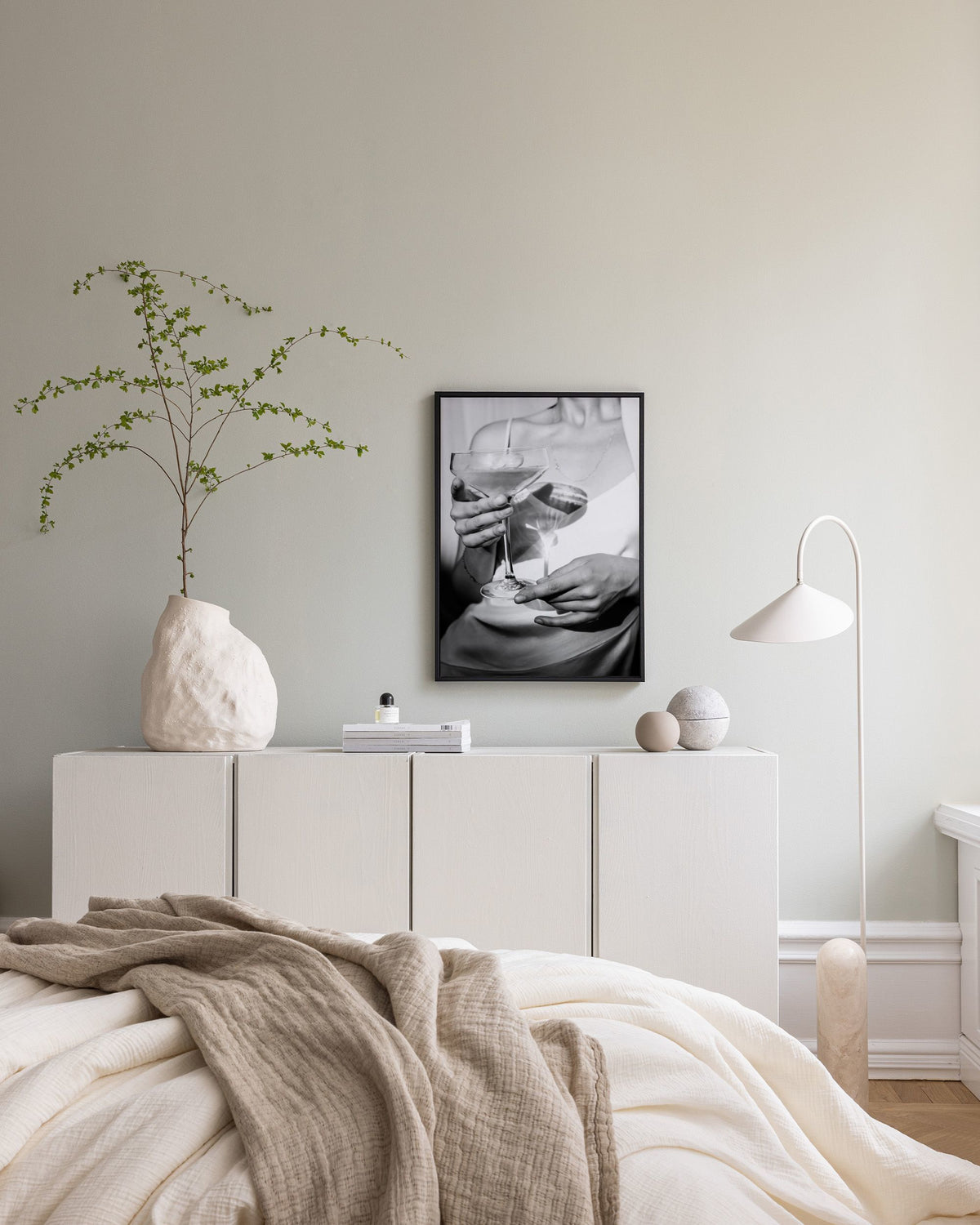 Drinking Champagne Canvas print