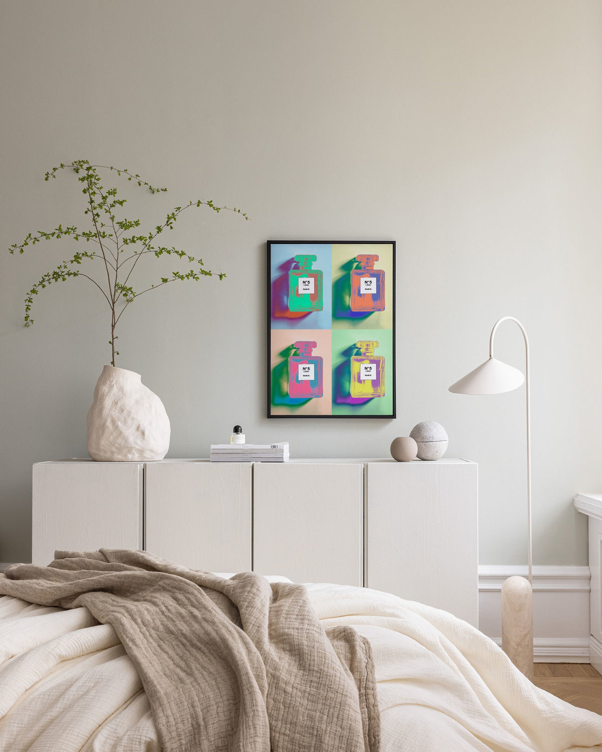 Pop Art Perfume No2 Canvas print